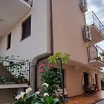 Nadija Bed and breakfast