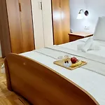 Nadija 3*