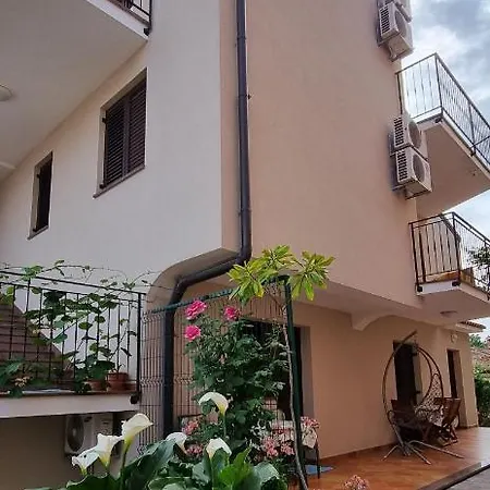 Nadija Bed & Breakfast