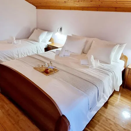 Nadija Bed & Breakfast 3*