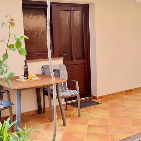 Bed & Breakfast Nadija Funtana